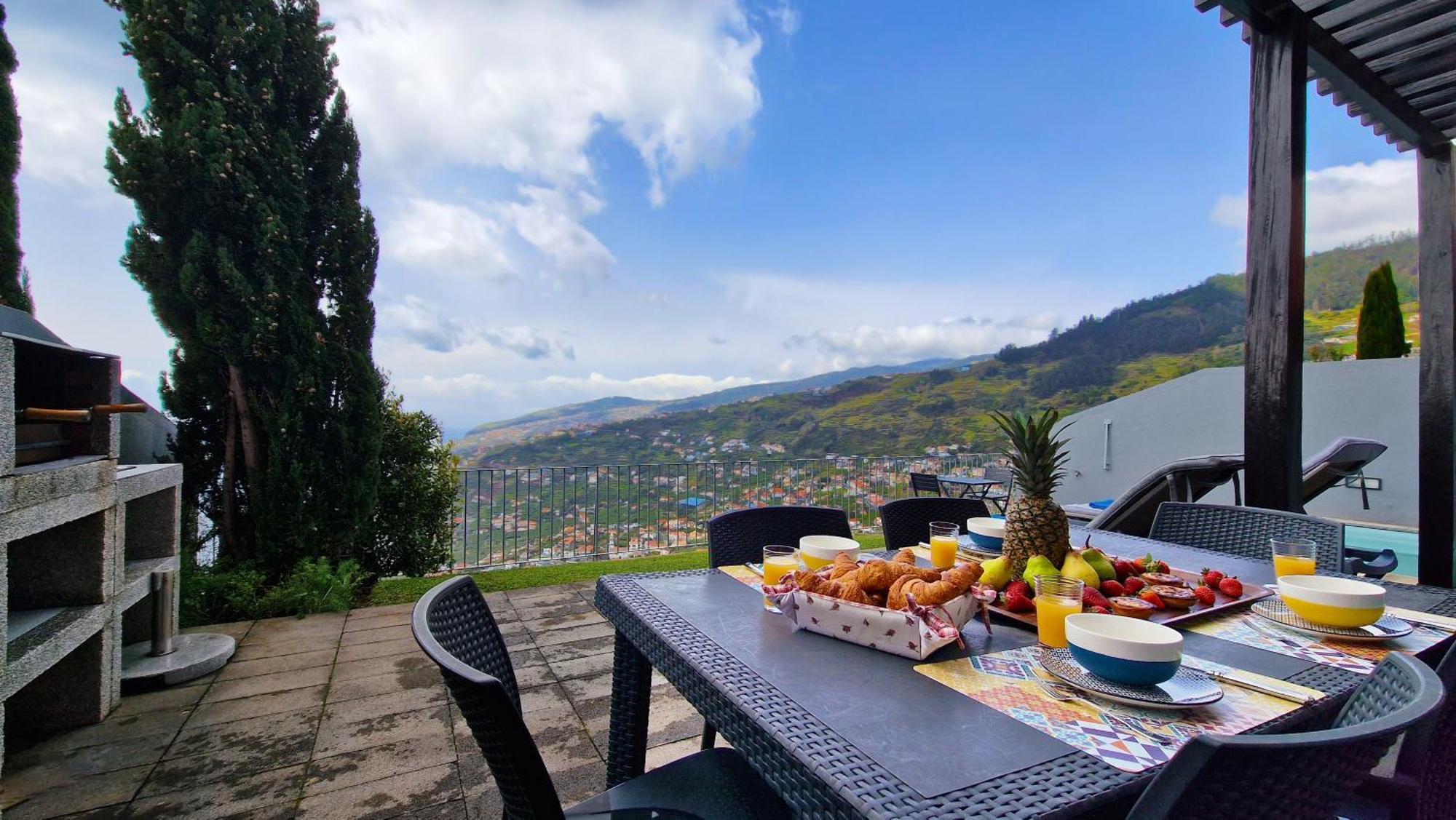 Villa Antonina By Lovelystay Arco da Calheta  Exterior photo